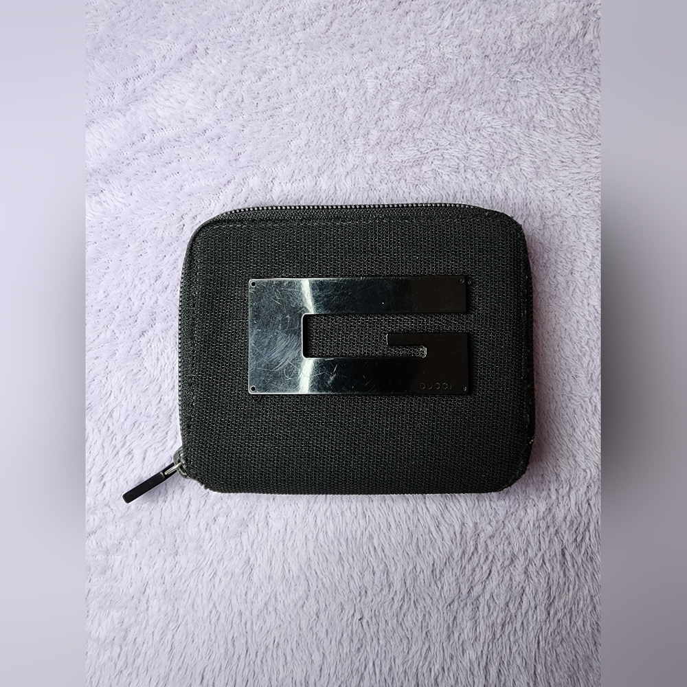 GUCCI G logo Compact Zippy Wallet - Picture 2 of 16